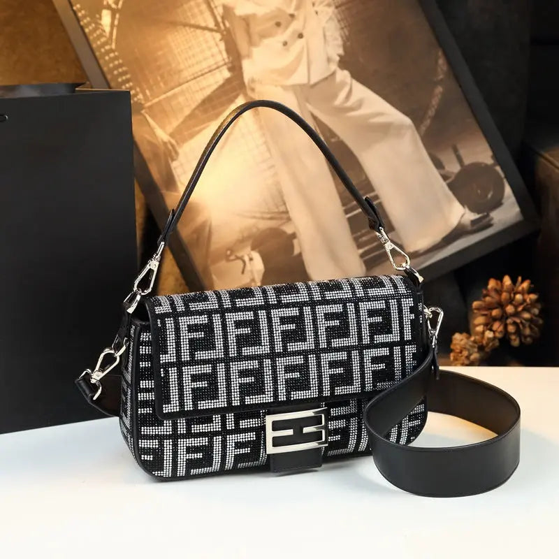 FENDI Shoulder Bag 1009