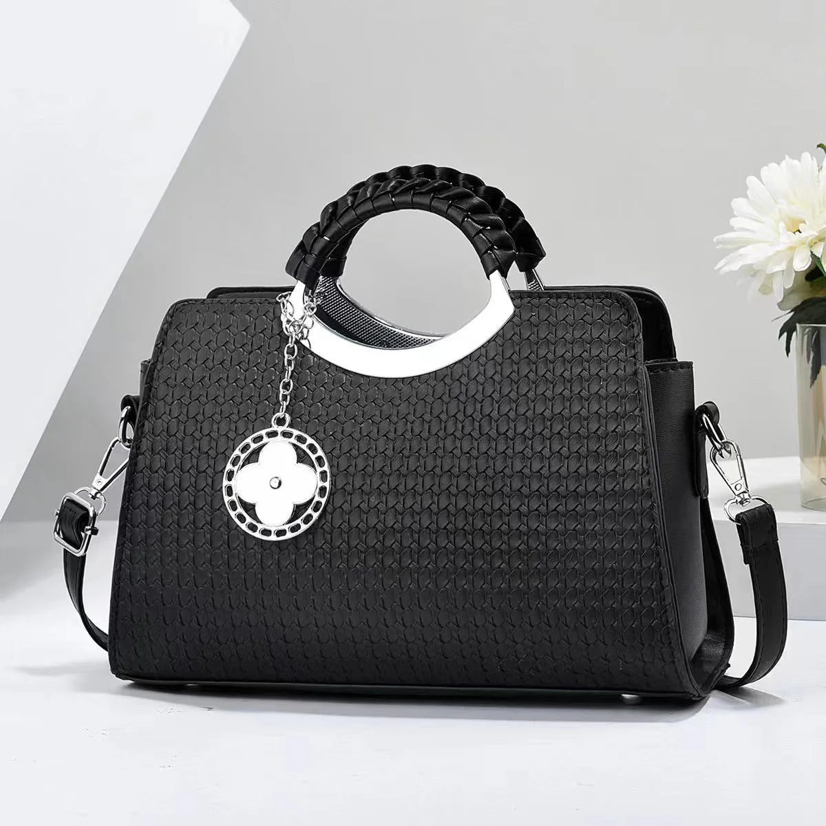 Sale Soft Leather Handbag For Girls and Women 5012-2